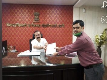 आदरणीय जिल्हाधिकारी नार्वेकर साहेब यांनी प्रशासकीय मंजुरीचे पत्रक हाती दिले तेव्हा